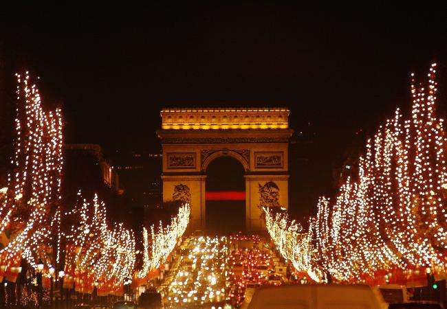Visit Paris at the end of the year